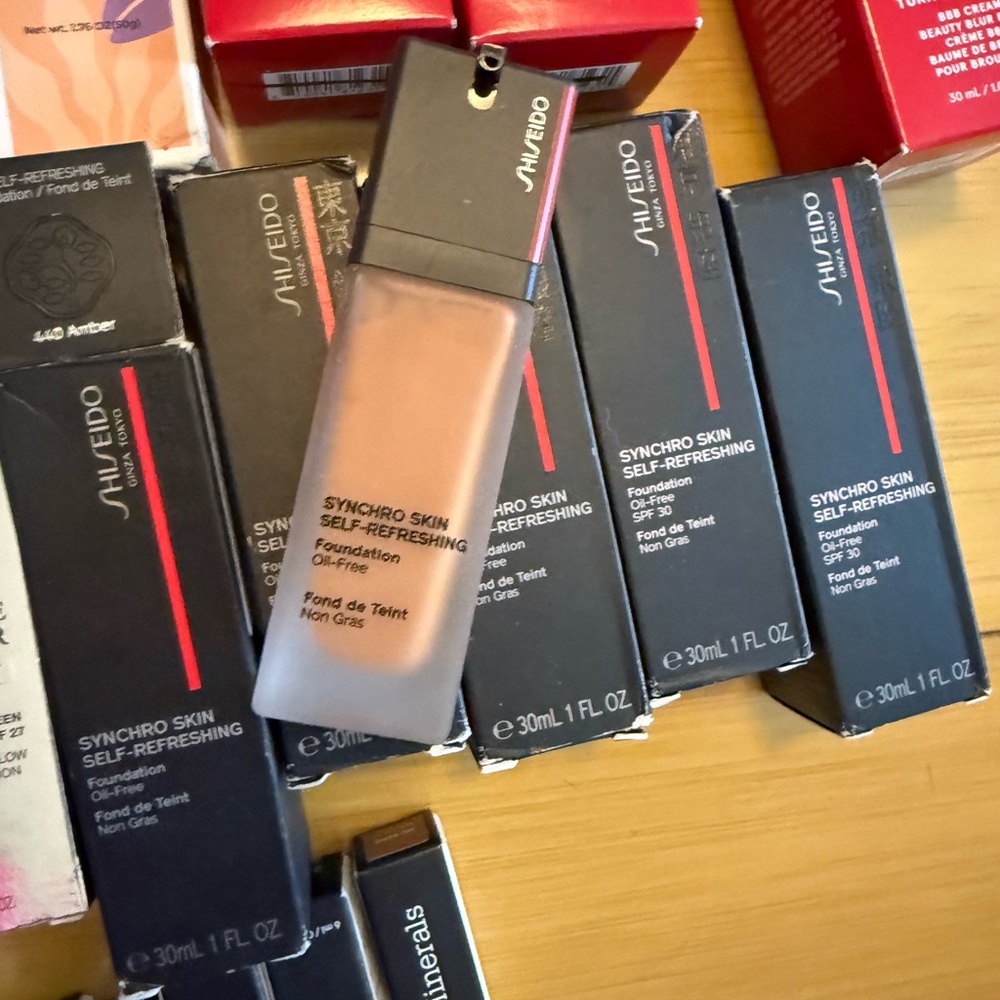 Seller 125 pieces lot premium lot Lancôme Huda one size milk Sephora ulta $3750 - Picture 8 of 13